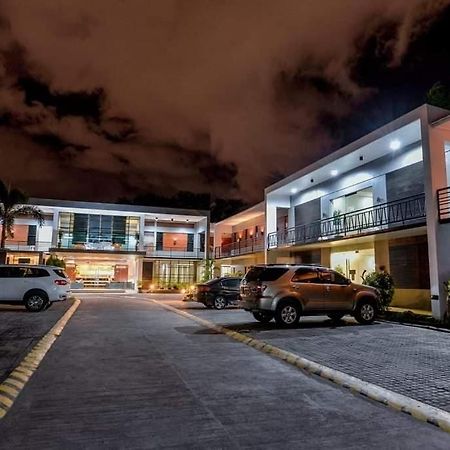 地平线套房及拱廊酒店 General Santos City 外观 照片